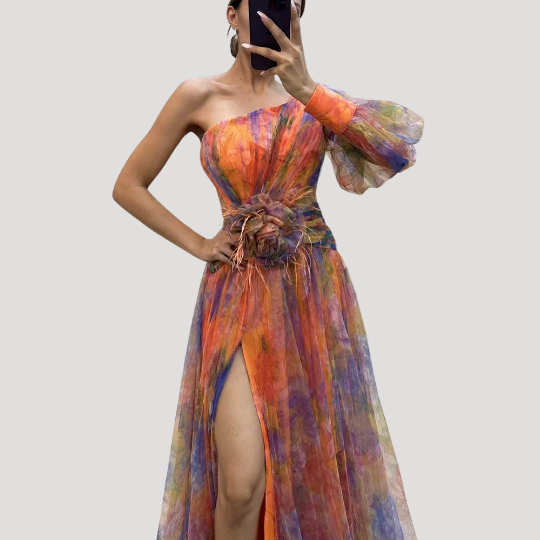 Ein Schulter -Maxikleid - Blumendesign - eleganter Hochzeitsgast -Look 2