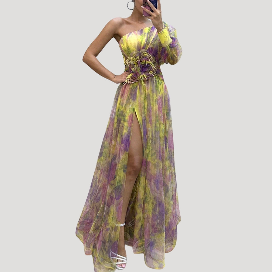 Ein Schulter -Maxikleid - Blumendesign - eleganter Hochzeitsgast -Look 5